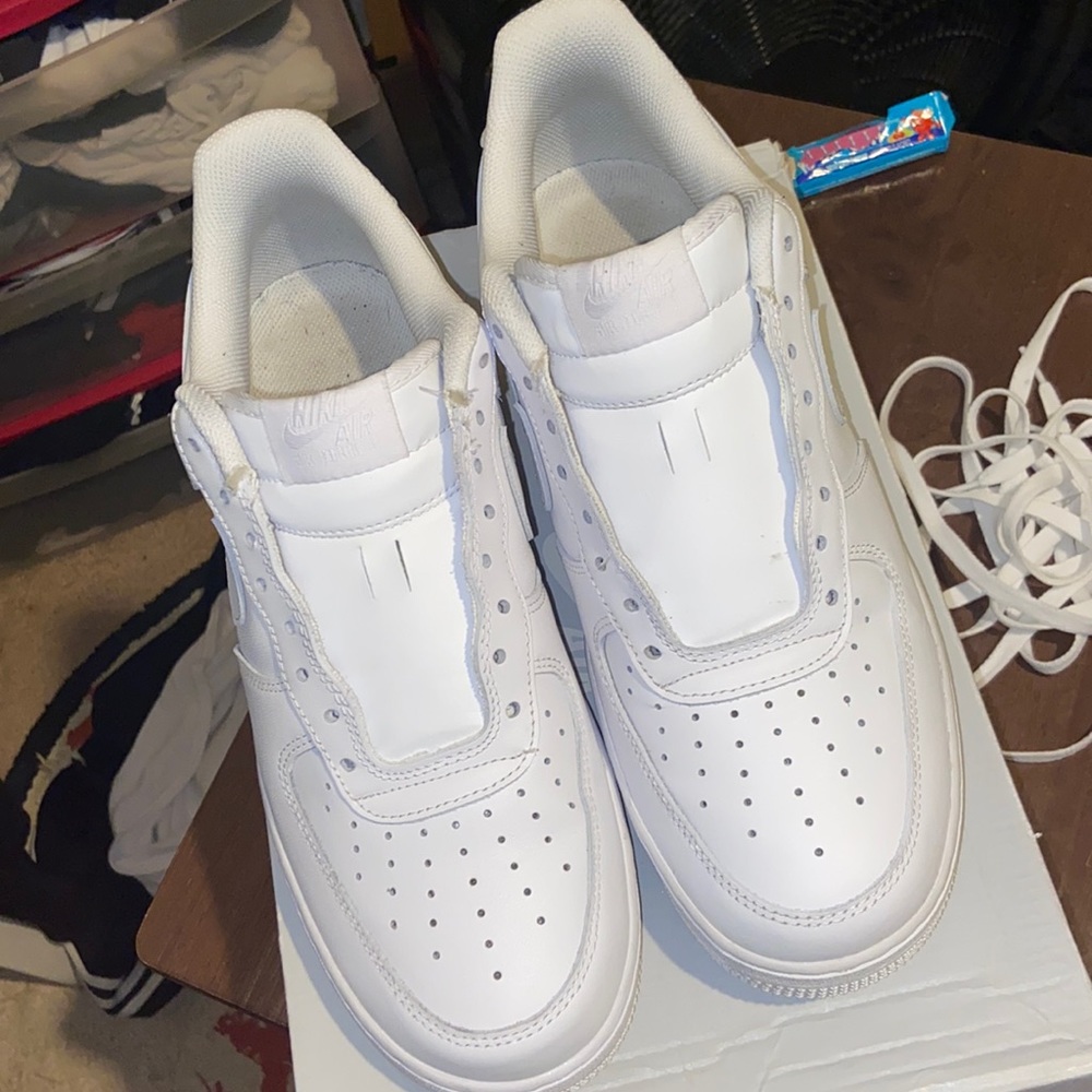 All white Air Force 1